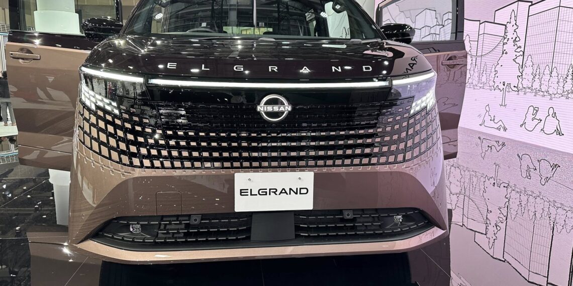 Ảnh thực tế Nissan Elgrand 2026, đối thủ của Toyota Alphard nissan elgrand jpg.13853.jpeg