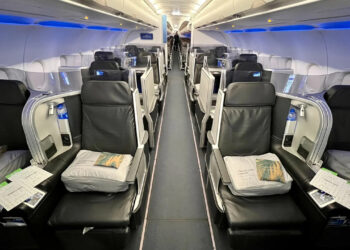 Bí quyết lịch sự và khách hàng thân thiết phothong 1763613909 1763613951 2360 1763614263.jpg