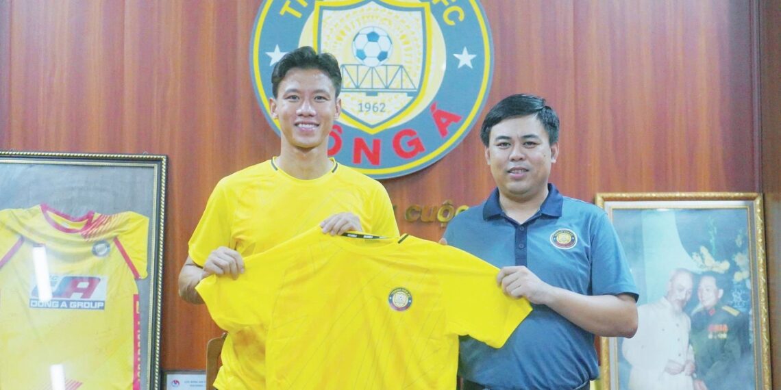 que ngoc hai chia tay dong a thanh hoa.jpg