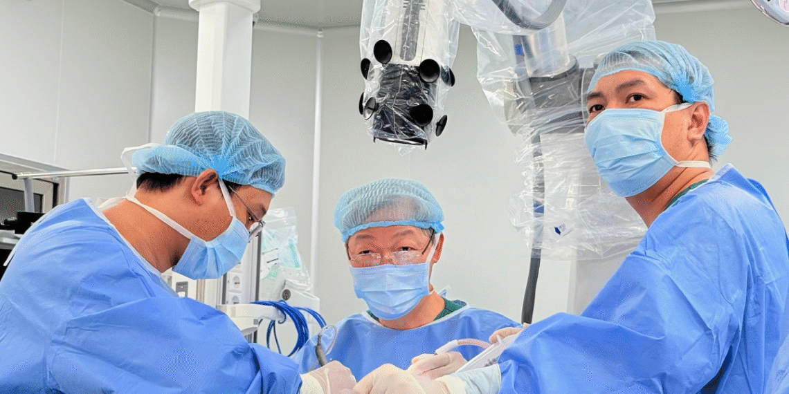 robot mo u na o go c ha nh 176 6592 7131 1762470324.png