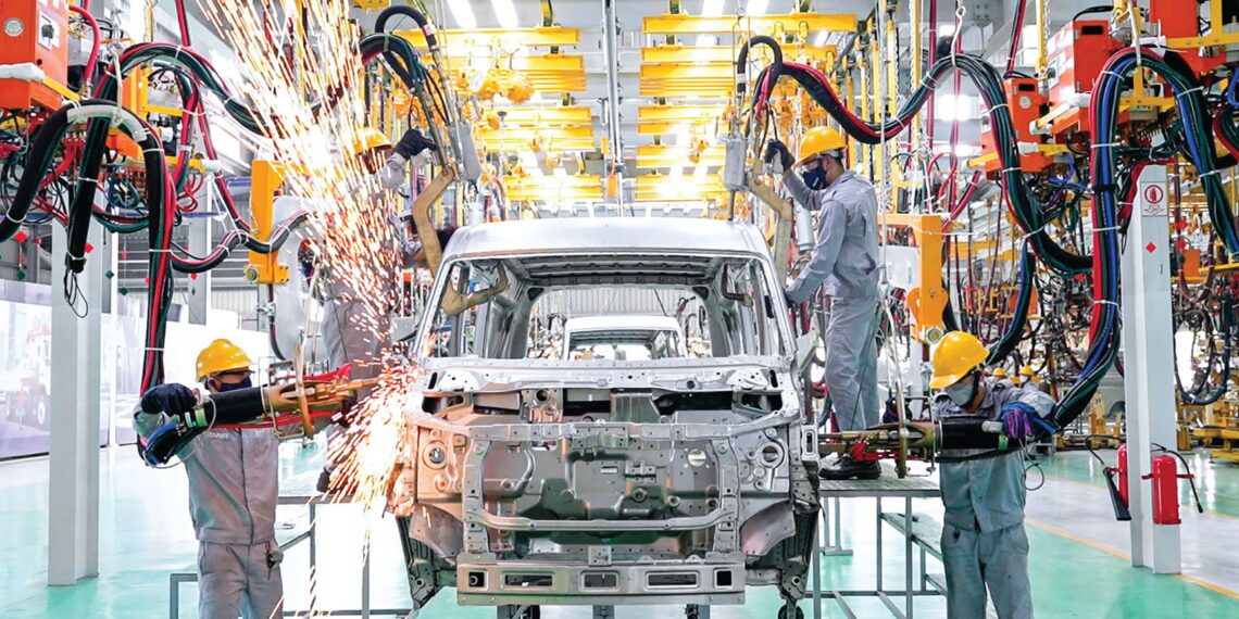 san xuat lap rap o to tai nha may o to truong hai da nang jpg.14513.jpeg