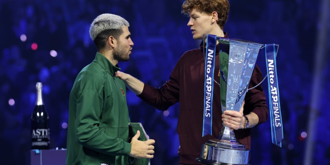 Sinner thắng Alcaraz ở chung kết ATP Finals sei274594372 1763328835 176332 8868 9504 1763328864.jpg