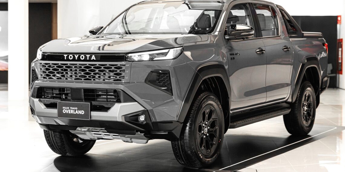 toyota hilux travo overland jpg.14164.jpeg