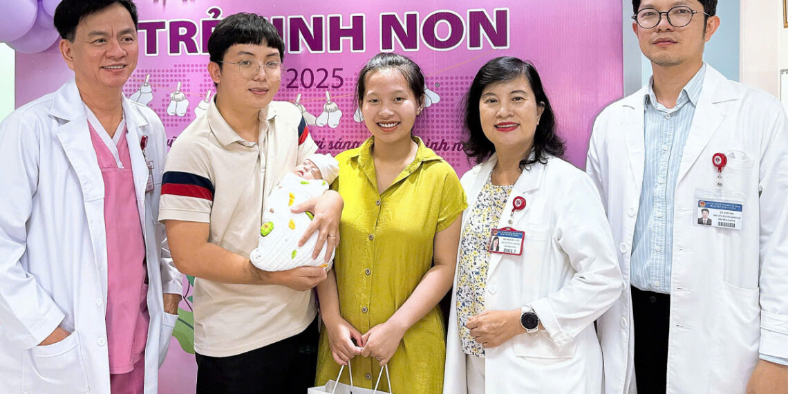 tre sinh non 1764312355 176431 4047 5207 1764312417.jpg