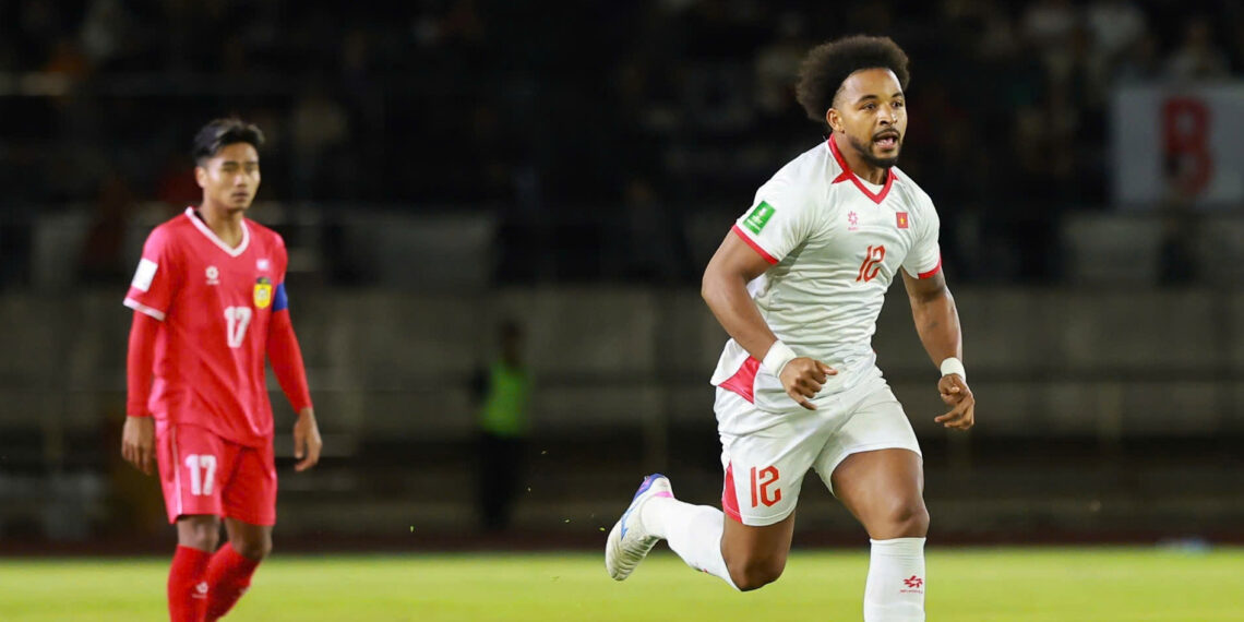 truc tiep bong da lao 0 0 viet nam thay kim tung xuan son vao san 3647.jpg