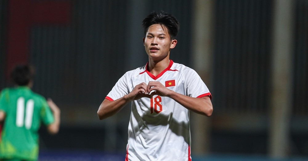 U17 Việt Nam thắng to, sẵn sàng đá 'chung kết' với U17 Malaysia truc tiep bong da u17 viet nam 4 0 u17 macau tq dang cap vuot troi 2776.jpg