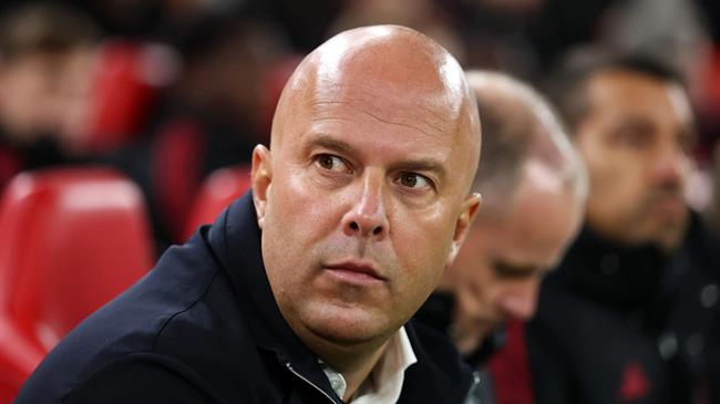 tuong lai cua hlv arne slot duoc dam bao sau chuoi tran bat on.jpg