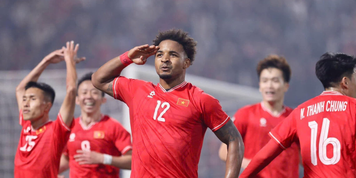 tuyen viet nam ai giup ong kim sang sik quang ganh lo au 1646.jpg