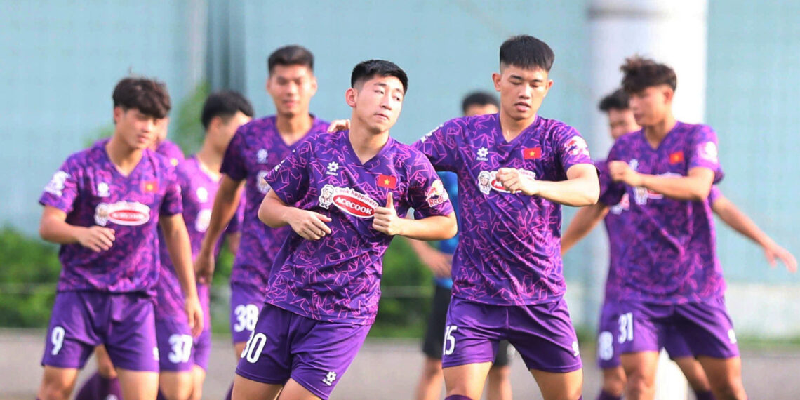 u22 viet nam chia 3 nhom sang trung quoc do suc han quoc uzbekistan 1569.jpg