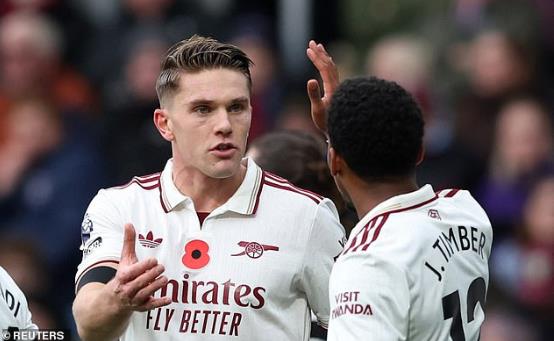 Vì sao Viktor Gyokeres rời sân sớm trước Burnley? vi sao viktor gyokeres roi san som truoc burnley.png