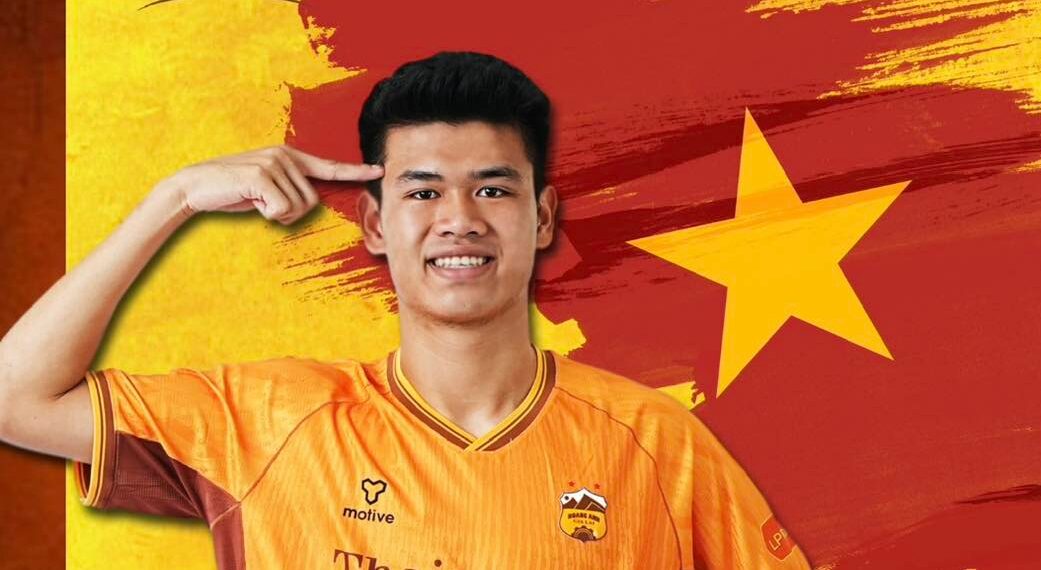 video trung ve 1m95 ghi ban phut 100 tran chung ket nguoc voi thanh hoa.jpg