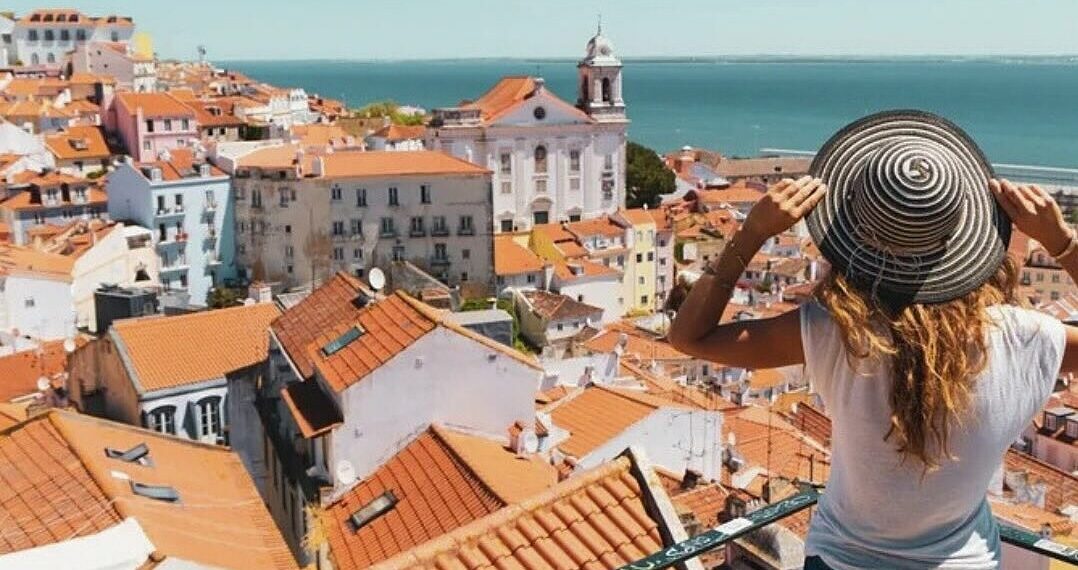 Vỡ mộng giấc mơ vừa đi làm vừa du lịch châu Âu whychooselisbonasdigitalnomadl 6181 4894 1763053229.jpg