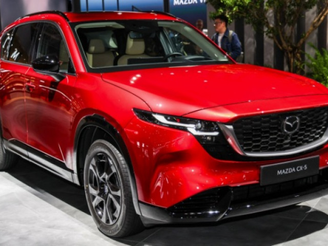 Bản cũ vẫn được duy trì sản xuất xehay cx5 dna 071125 1.jpg