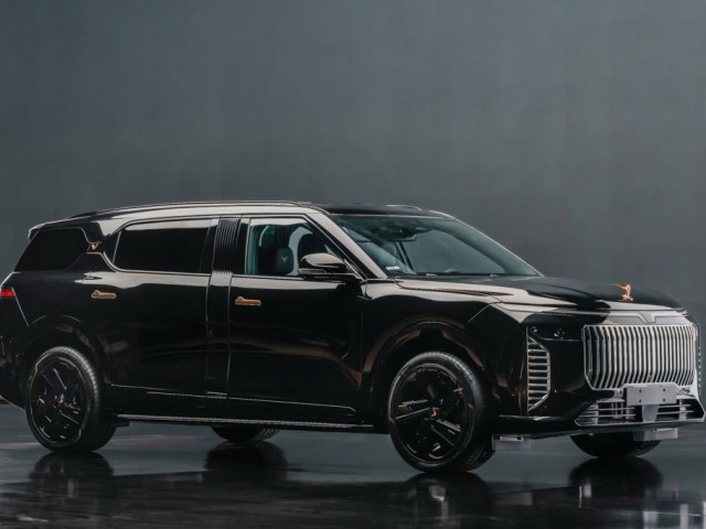 Giải mã chất Việt trên Lạc Hồng 900 LX xehay lac hong 261125 3.jpg