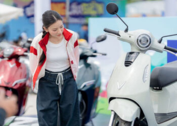 xehay vf 2811 271125 4.jpg