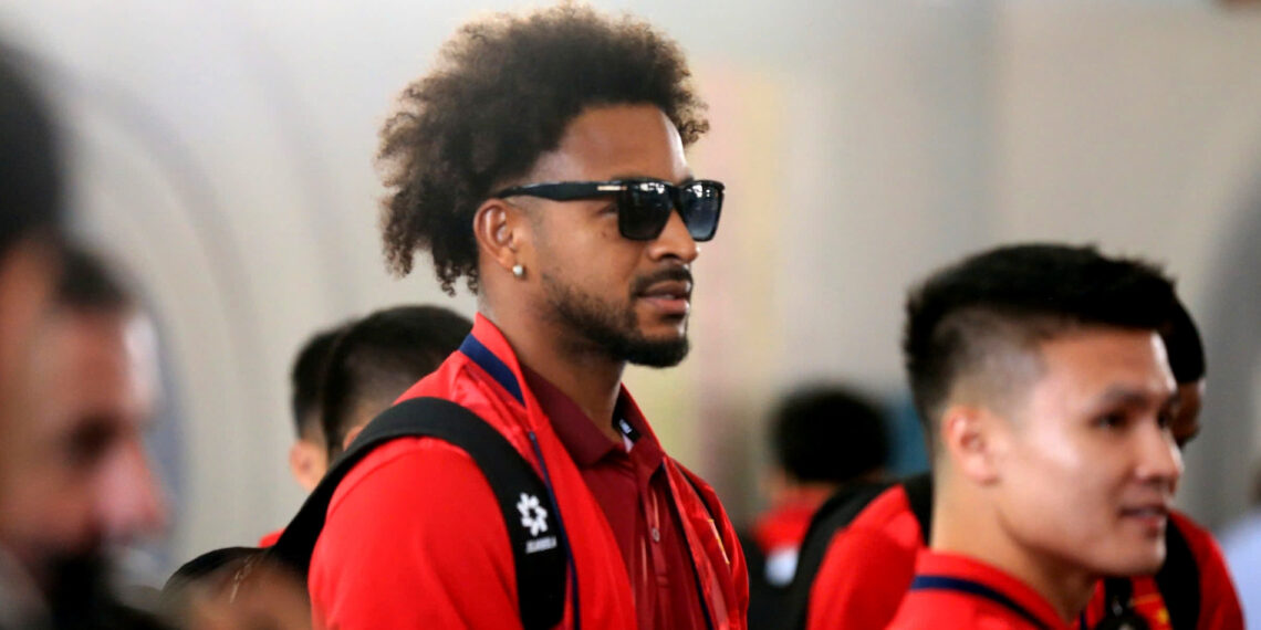 xuan son cuc ngau cung tuyen viet nam sang lao 532.jpg