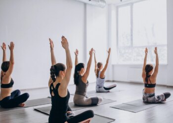 yoga group classes inside gym 6661 6561 1764045366.jpg