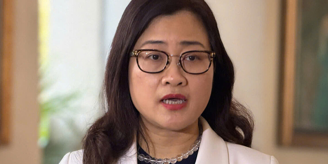 Đề xuất tăng mức đóng BHYT lên 6% để tiến tới miễn viện phí toàn dân 1 1764580882 1764580903 2153 1 7083 1579 1764585337.jpg