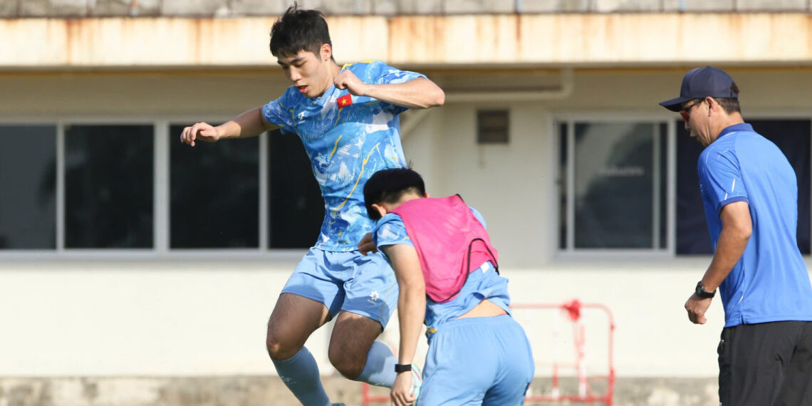 12 u22 viet nam da ban ket 1252.jpg