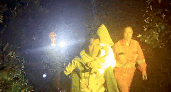 Bản tin chiều 31/8: 5 sinh viên TPHCM bị lạc trong rừng khi leo núi Langbiang 8 5 sinh vien tphcm bi lac trong rung khi leo nui langbiang 2386.png