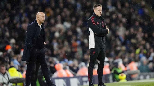 HLV phụ trách tình huống cố định của Liverpool rời CLB HLV phụ trách tình huống cố định của Liverpool rời CLB