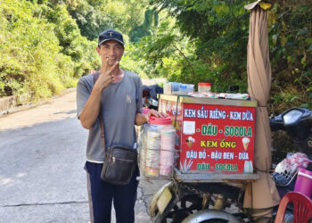 anh ban kem di chan dat quay phim dieu nghe o hon dao an giang gay sot 2279.jpg