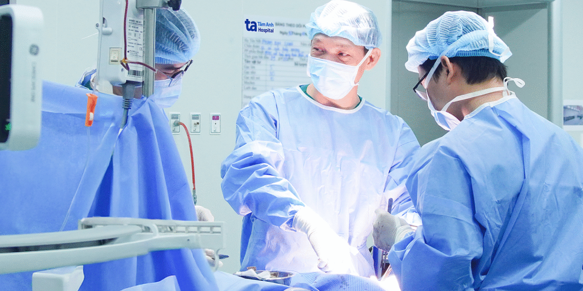 anh bang quang robot di bao 1 2414 7078 1766482151.png