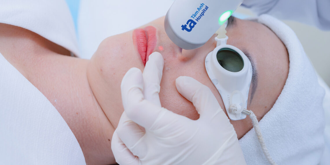 ba c si du ng laser d ba n ria 2396 6380 1764751120.jpg