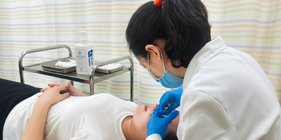 ba c si trang tie m di ba o 1 2137 9000 1765811313.png