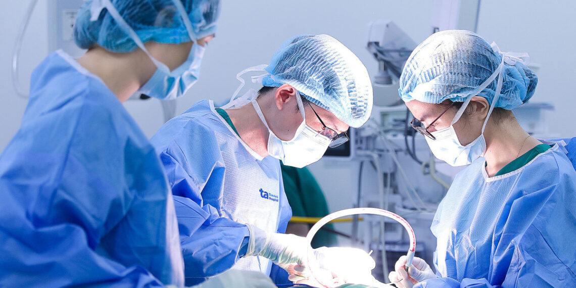 Nốt đen dưới mi mắt hóa ung thư da bao 3 1766386635 1766386759 31 8162 9078 1766387332.jpg