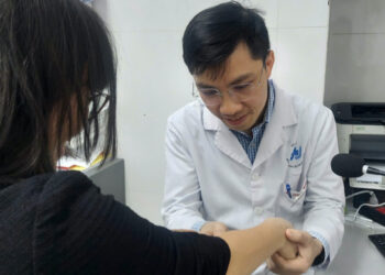 Bỏ qua đốm nhỏ ở mắt, người phụ nữ mất luôn tuyến lệ bo qua dom nho o mat nguoi phu nu mat luon tuyen le 1639.jpeg