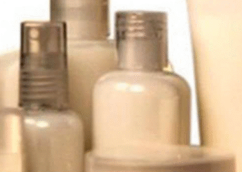 Bộ Y tế yêu cầu thu hồi toàn quốc lô gel tắm và vệ sinh Herbal Nano bo y te thu hoi toan quoc lo gel tam va ve sinh chua thanh phan khong cong bo 910.png