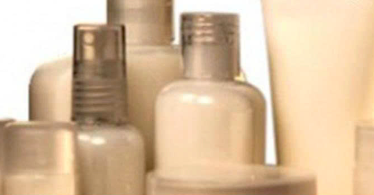 Bộ Y tế yêu cầu thu hồi toàn quốc lô gel tắm và vệ sinh Herbal Nano bo y te thu hoi toan quoc lo gel tam va ve sinh chua thanh phan khong cong bo 910.png