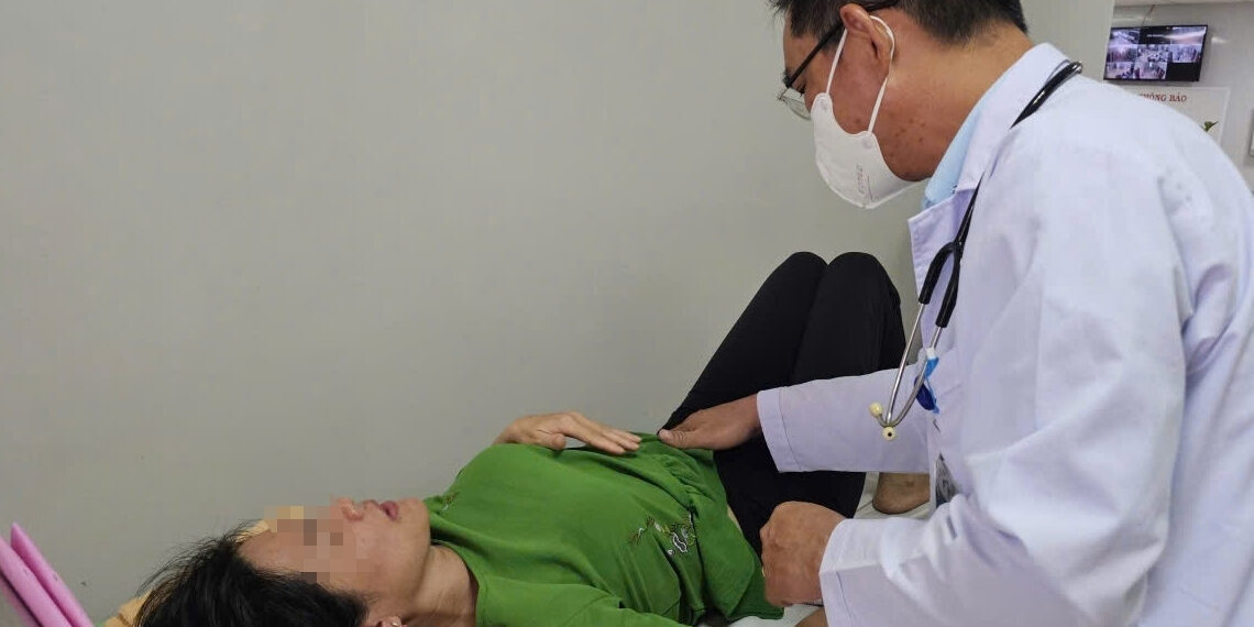 bo y te yeu cau khan truong dieu tra vu nghi ngo doc banh mi o tphcm 2085.jpg