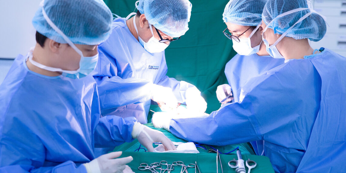 bs huan mo cho anh phi cong k 9843 5116 1764811821.jpg