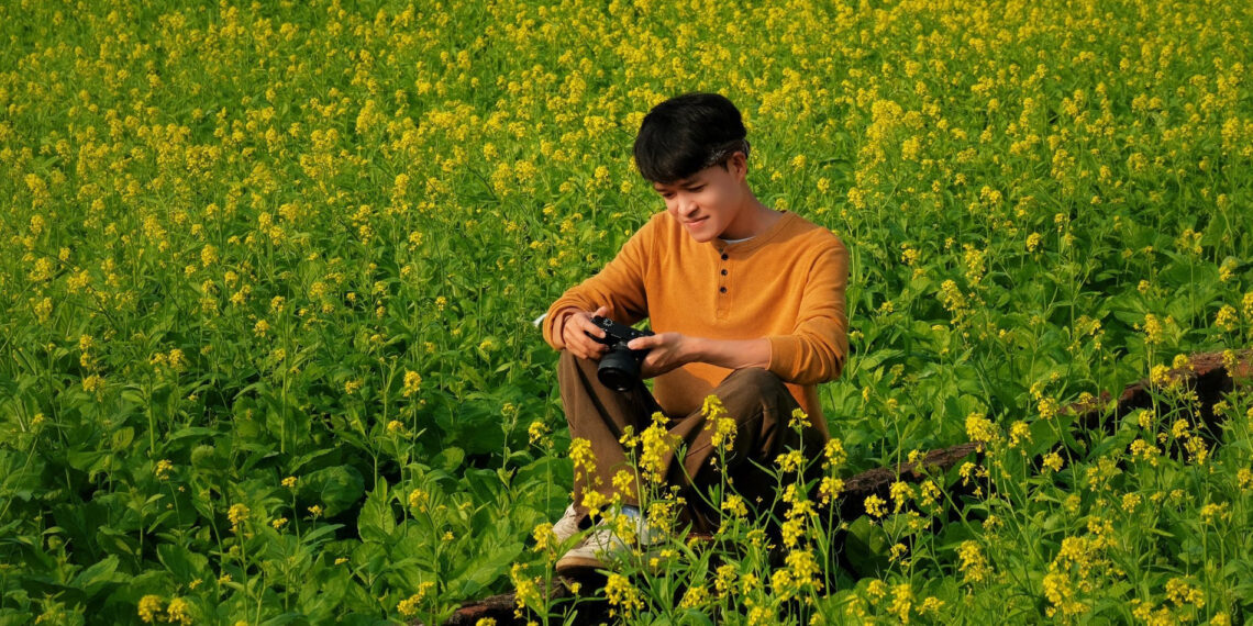 canh dong hoa cai cach trung tam ha noi 30km no ro khach vuot xa den check in 4948.jpg