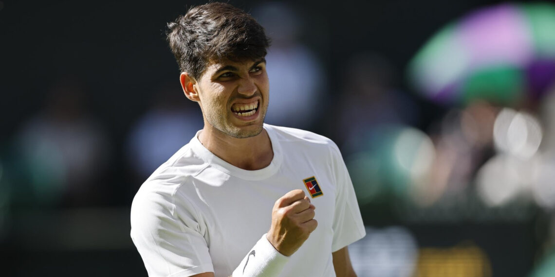 Theo bước Federer và Djokovic viết sử carlos alcaraz o wimbledon tu tin tiep buoc federer va djokovic 47301.jpg