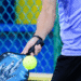 choi pickleball nguoi dan ong dot ngot dau nguc ngung tim khi den cong vien 534.png