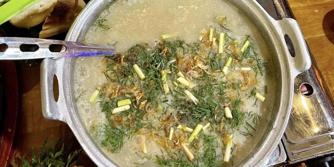 dac san hai phong co mon khong phai ai cung biet co mon duoc ship khap noi 774.jpg