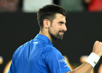 Djokovic xô ngã kỷ lục Federer ở Australian Open 2025 djokovic xo nga ky luc federer thang tien australian open 97186.jpg
