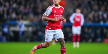 gabriel jesus co the da chinh o tran toi cua arsenal.jpg