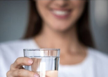 giam doc bv da lieu chi ra sai lam uong nuoc lam muot da trong mua dong 911.jpg