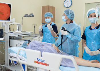 Tưởng đau tim hóa dị vật đâm ngang thành dạ dày hi nh 3 di ba o 1764552961 176 1932 2691 1764553618.png