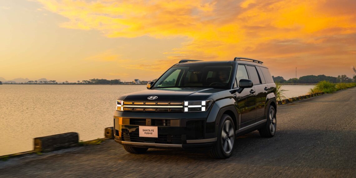 hyundai santa fe hybrid 1 jpg.15039.jpeg