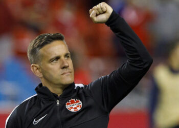 indonesia chon john herdman bi mat hlv dang cap world cup 651.jpg