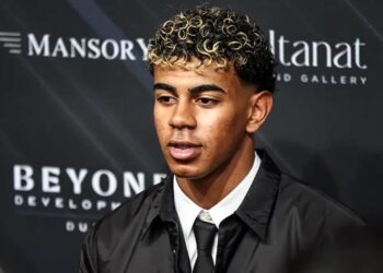 Lamine Yamal lên tiếng khi được so sánh với Cristiano Ronaldo lamine yamal 2912085345.jpg