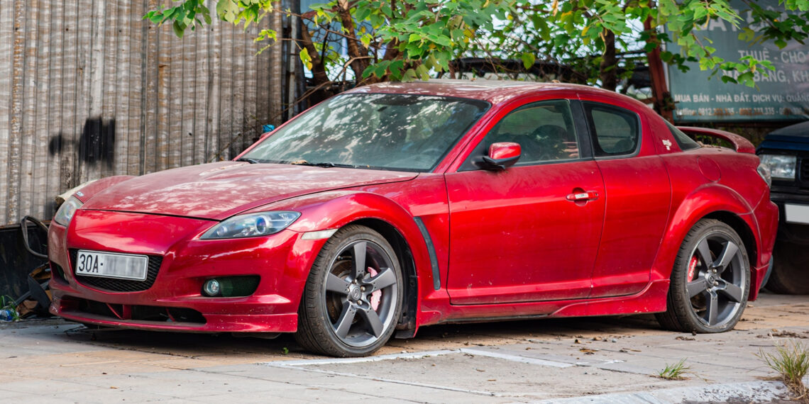 mazda rx 8 hang hiem gia tien ty vut xo tren pho ha noi ngoai that bong troc 1501.jpg