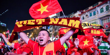 nguoi ham mo vo oa cam xuc u22 viet nam vo dich sea games 33 4606.jpg