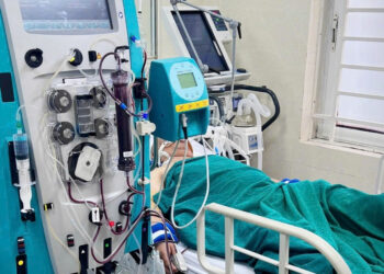 nguyen nhan khien nguoi dan ong phai di cap cuu ngay khi moi ngu day 86722.jpg