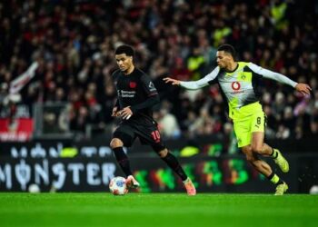 nhan dinh augsburg vs bayer leverkusen 21h30 ngay 612 vuot ai wwk.jpg